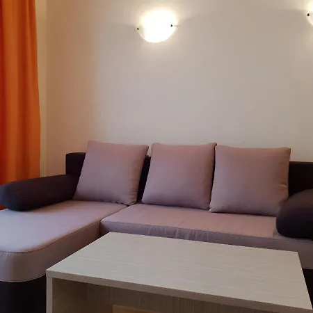 Apartament Апартамент Royal Sun Słoneczny Brzeg