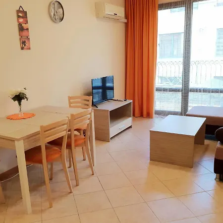 Apartament Апартамент Royal Sun *